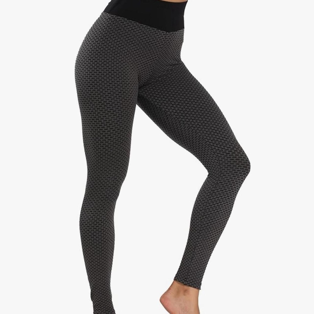 Gray and Black Patterned yoga Leggings